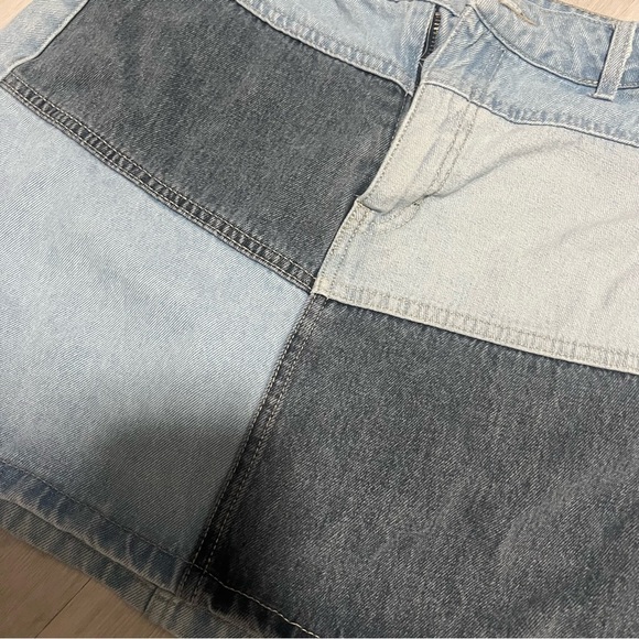 Wild Fable Women's Size 0 Patchwork Denim Mini Skirt Colorblock Medium Wash EUC - Picture 4 of 9